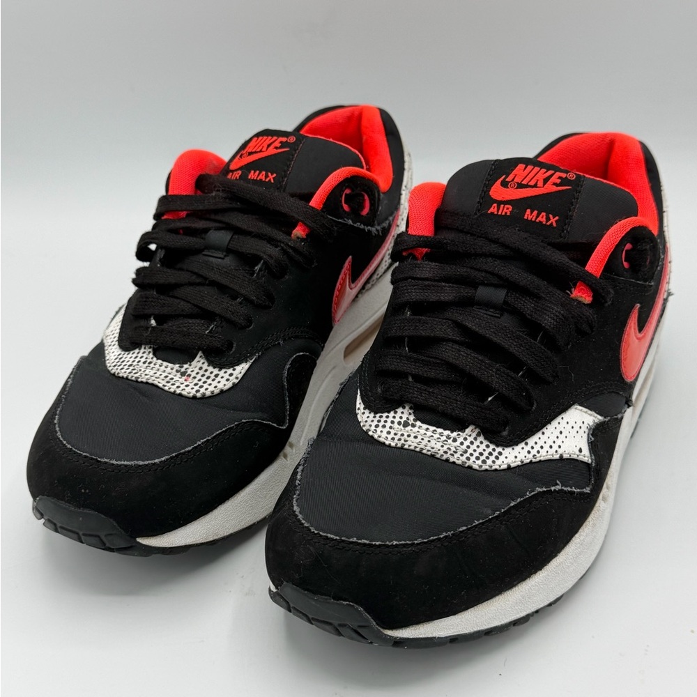 Nike Air Max 1 Valentine's Day Queen of Hearts Sneakers Size 7.5 631366-006